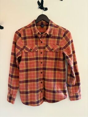 Patagonia Women’s Plaid Button-Down Organic Cotton Shirt